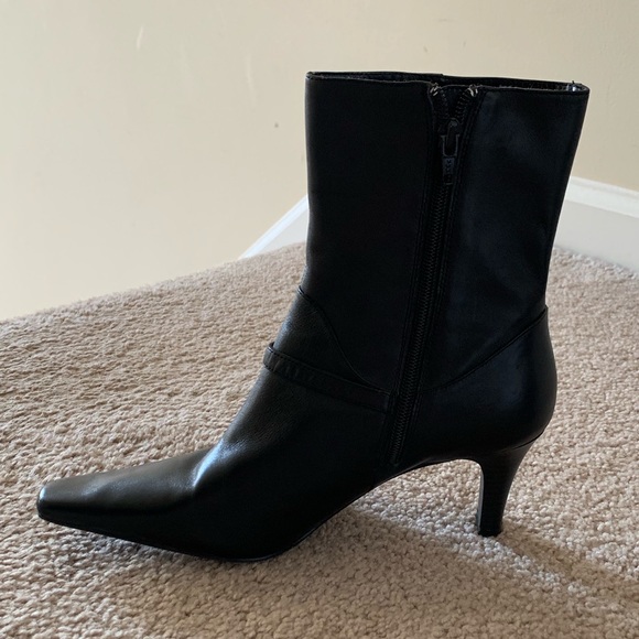 Booties - Picture 3 of 4